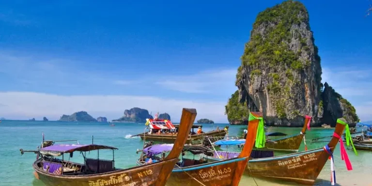 The Complete Thailand Travel Guide 2025: How Many Days Do You Need?